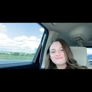 Meet your Posher, Mikayla